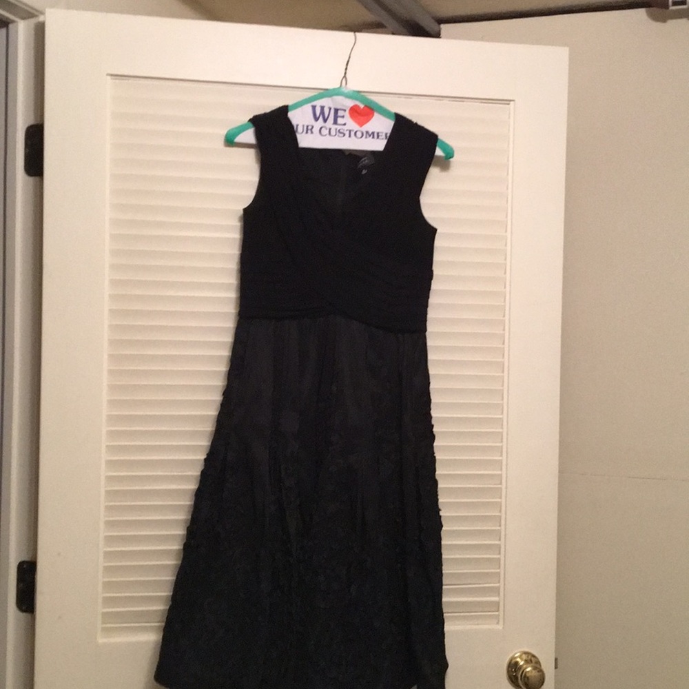 Swing dress. Fitted top.